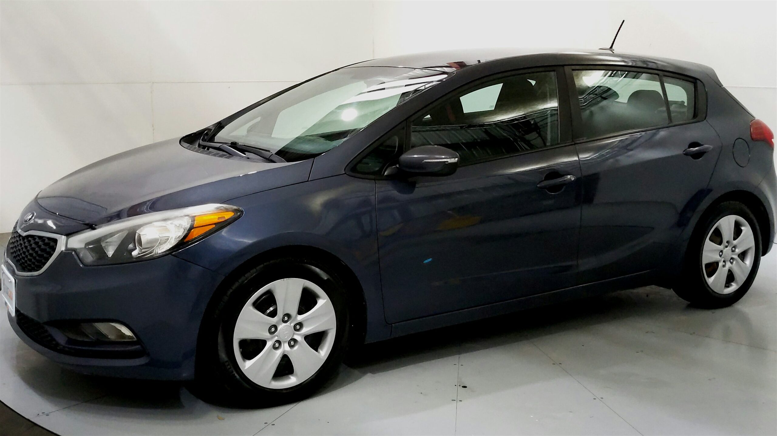 2016 Kia Forte5 LX