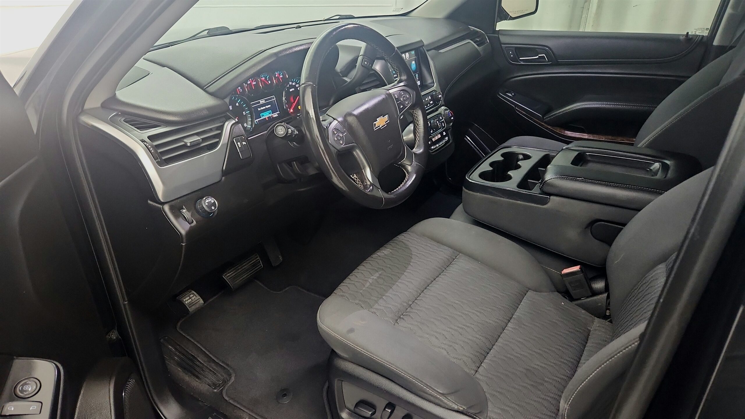 2019 Chevrolet Tahoe LS's photo