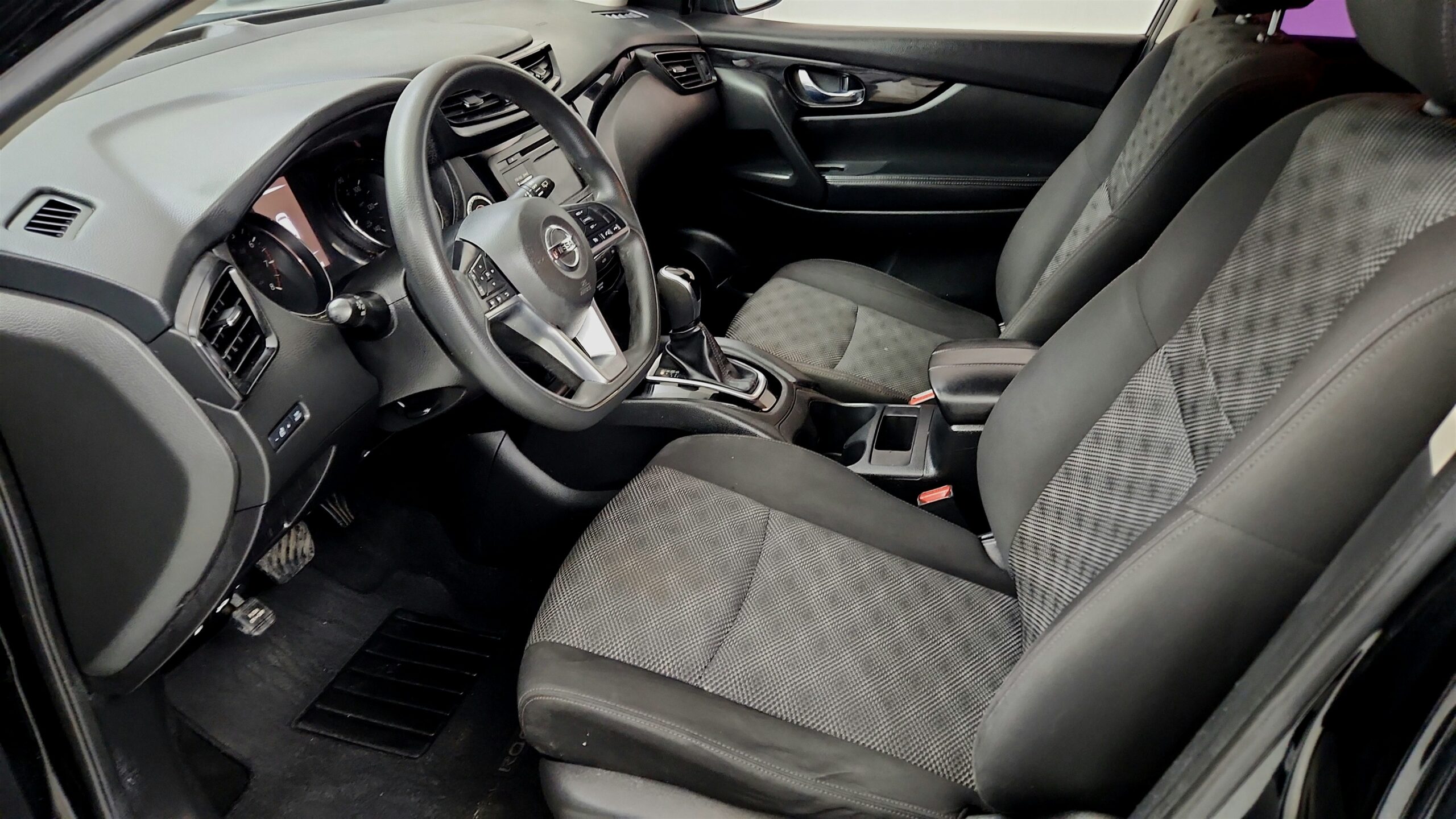 2018 Nissan Rogue Sport SV