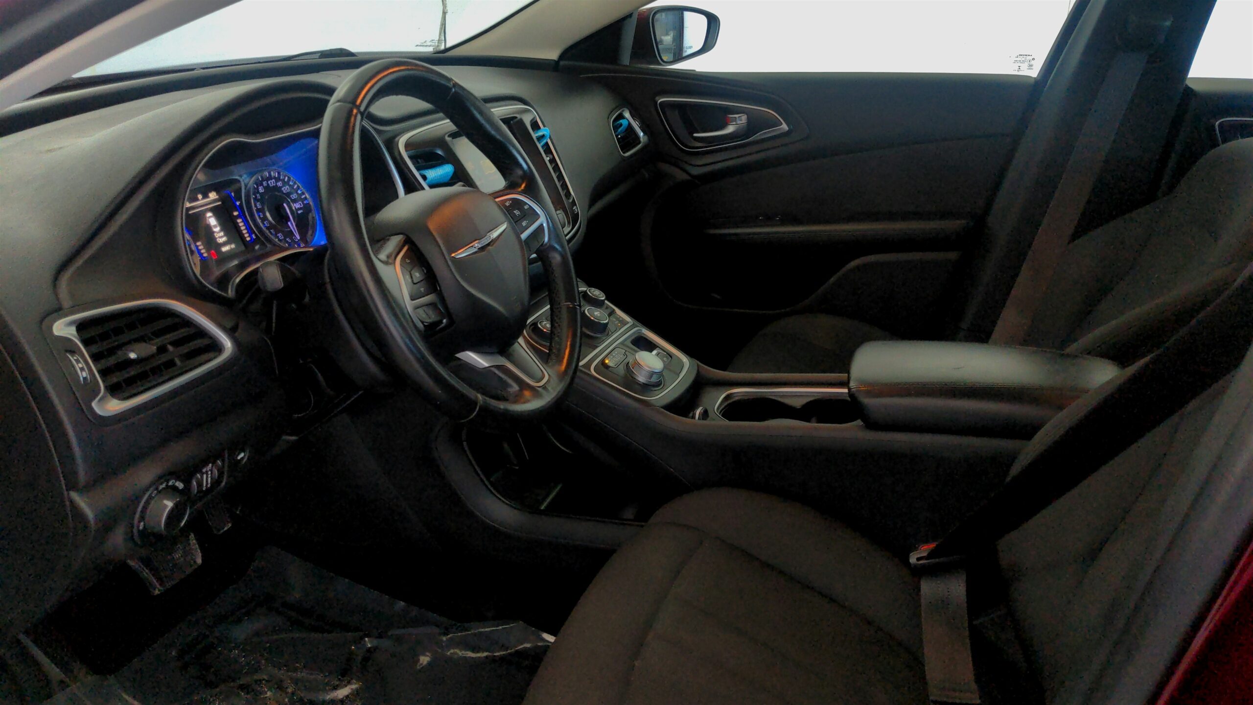 2015 Chrysler 200 Limited's photo