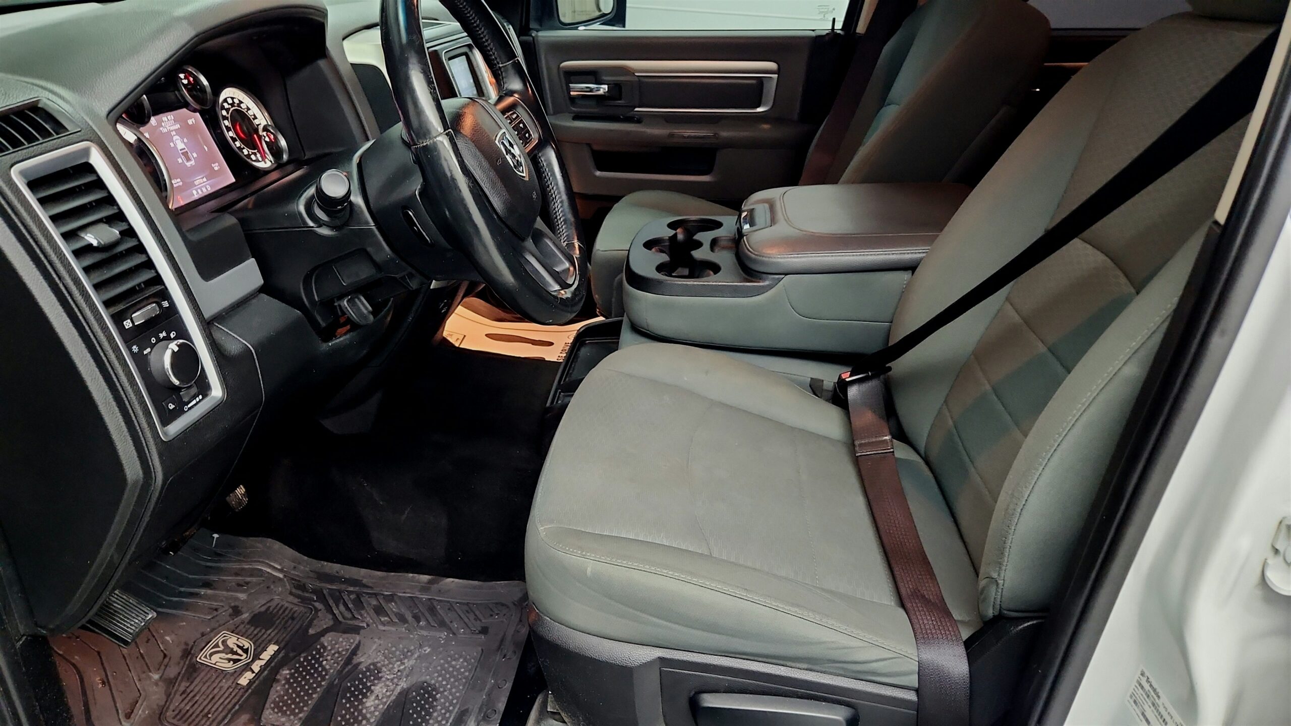 2015 RAM Ram 1500 Pickup SLT