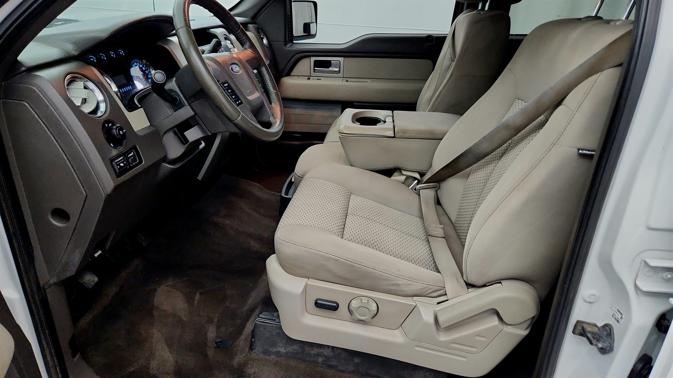 2010 Ford F-150 XLT's photo