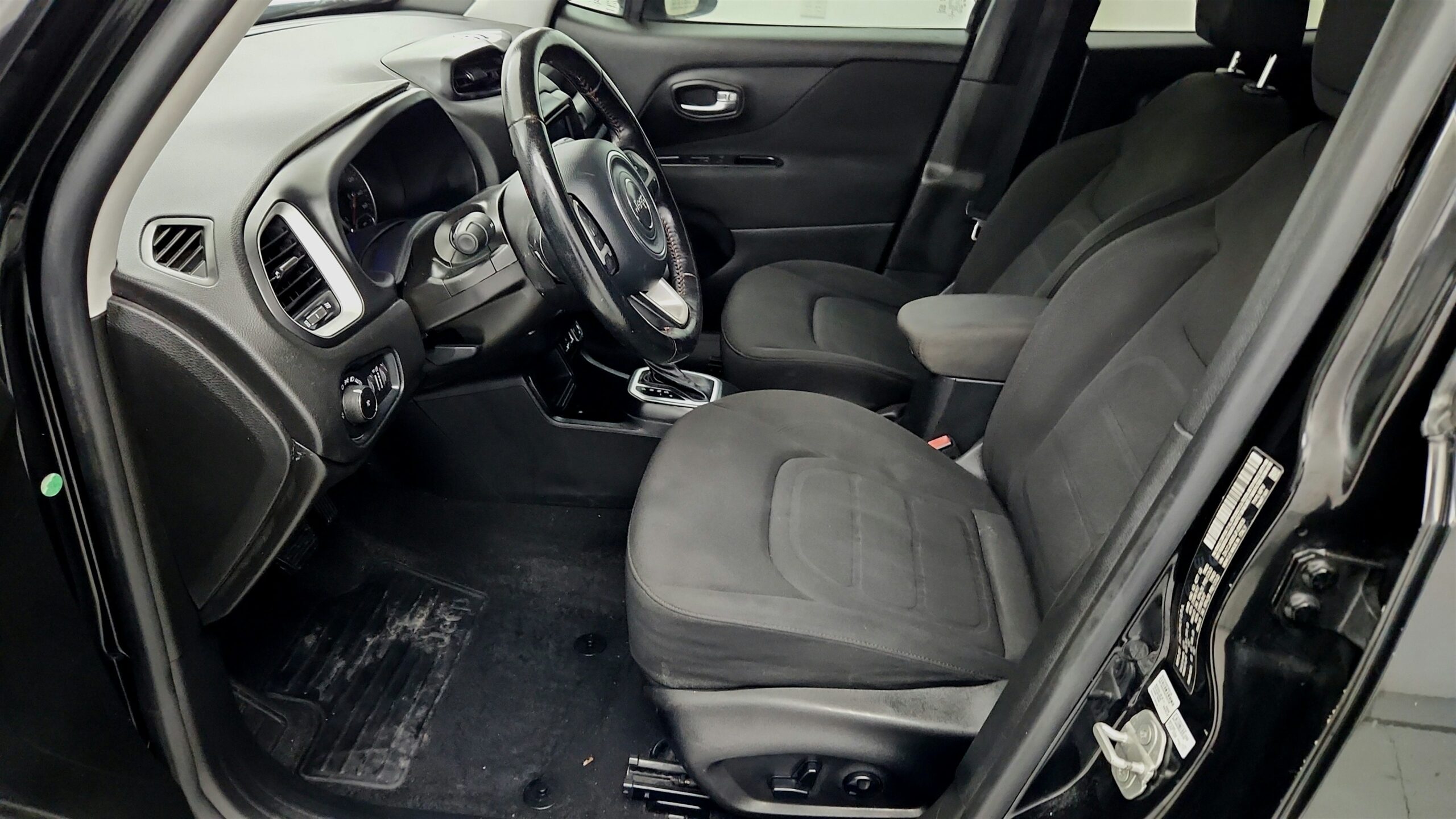 2018 Jeep Renegade Latitude's photo