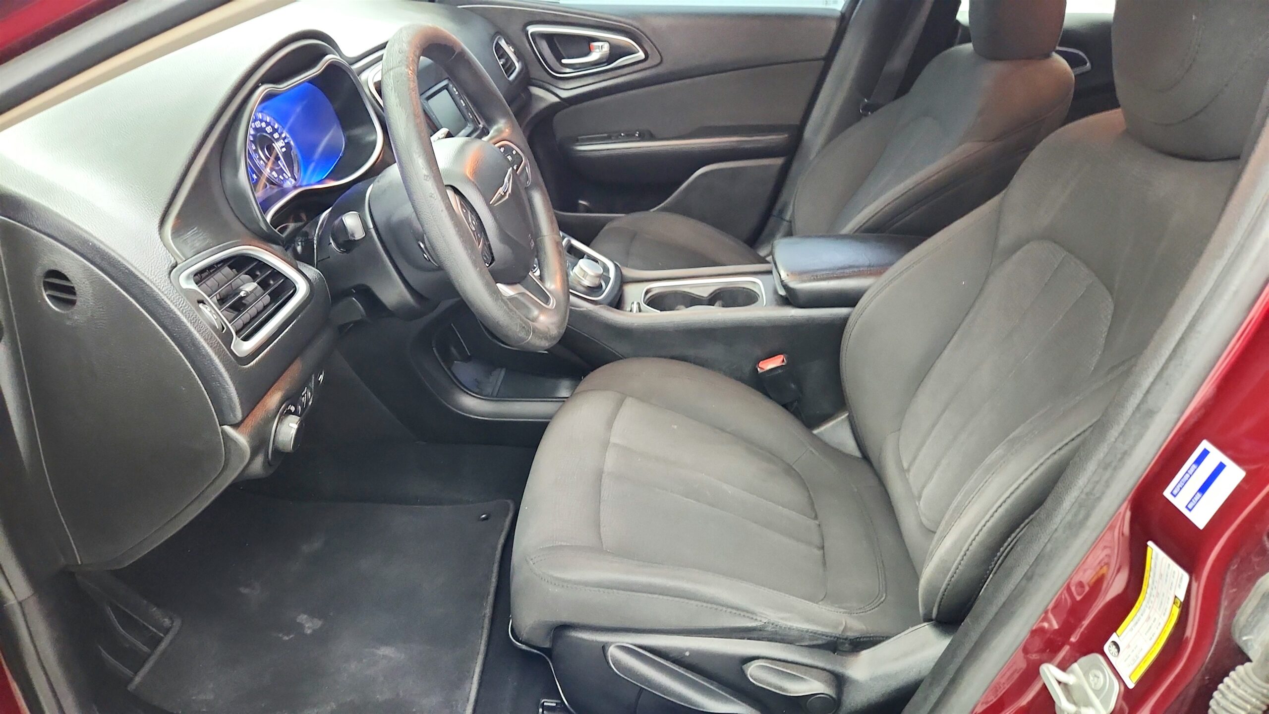 2016 Chrysler 200 Limited's photo