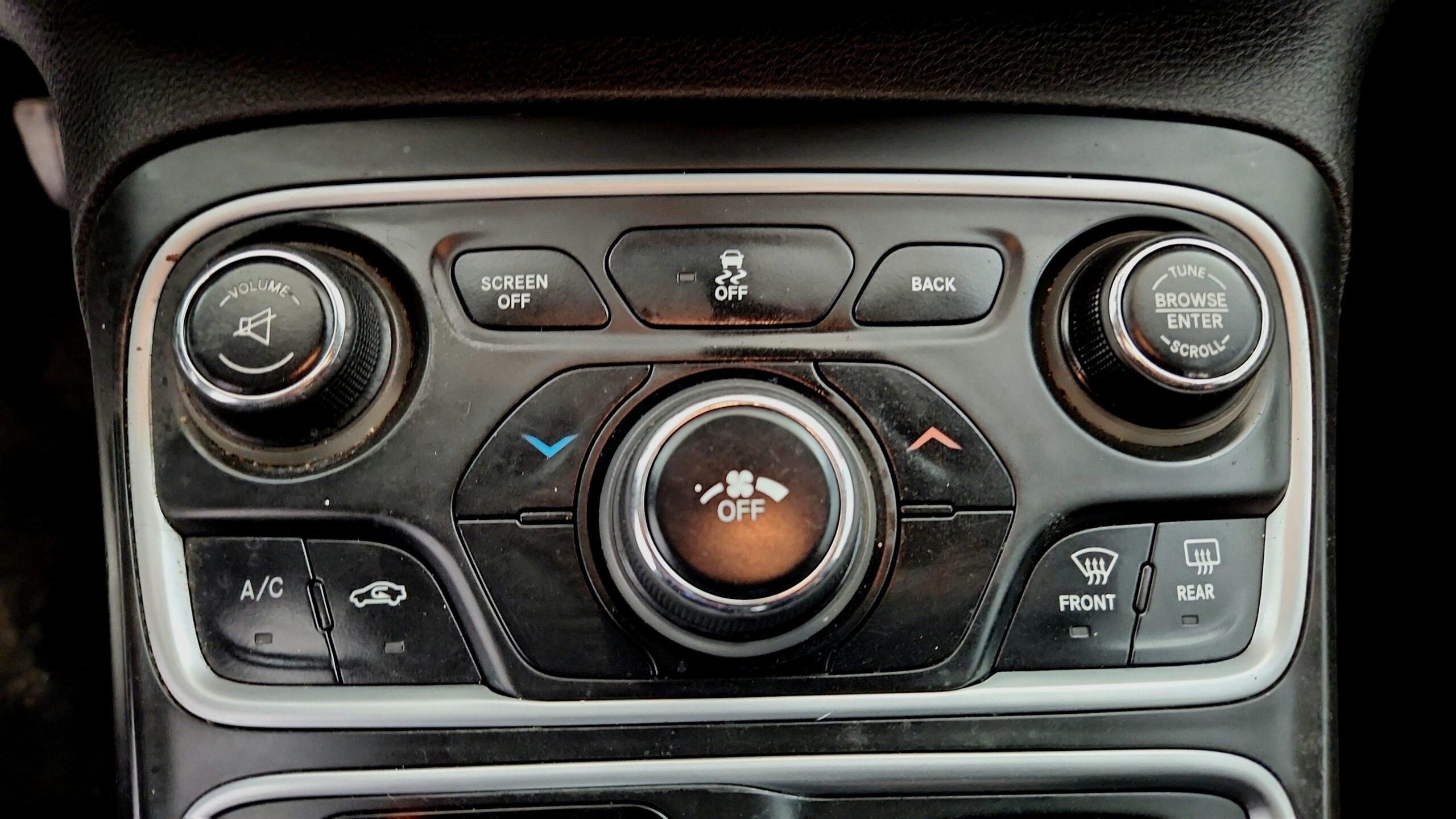 2016 Chrysler 200 Limited - Drive Casa