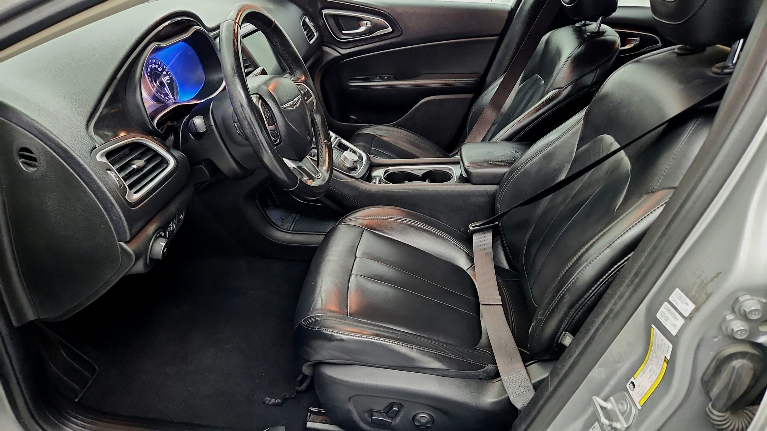 2015 Chrysler 200 C's photo