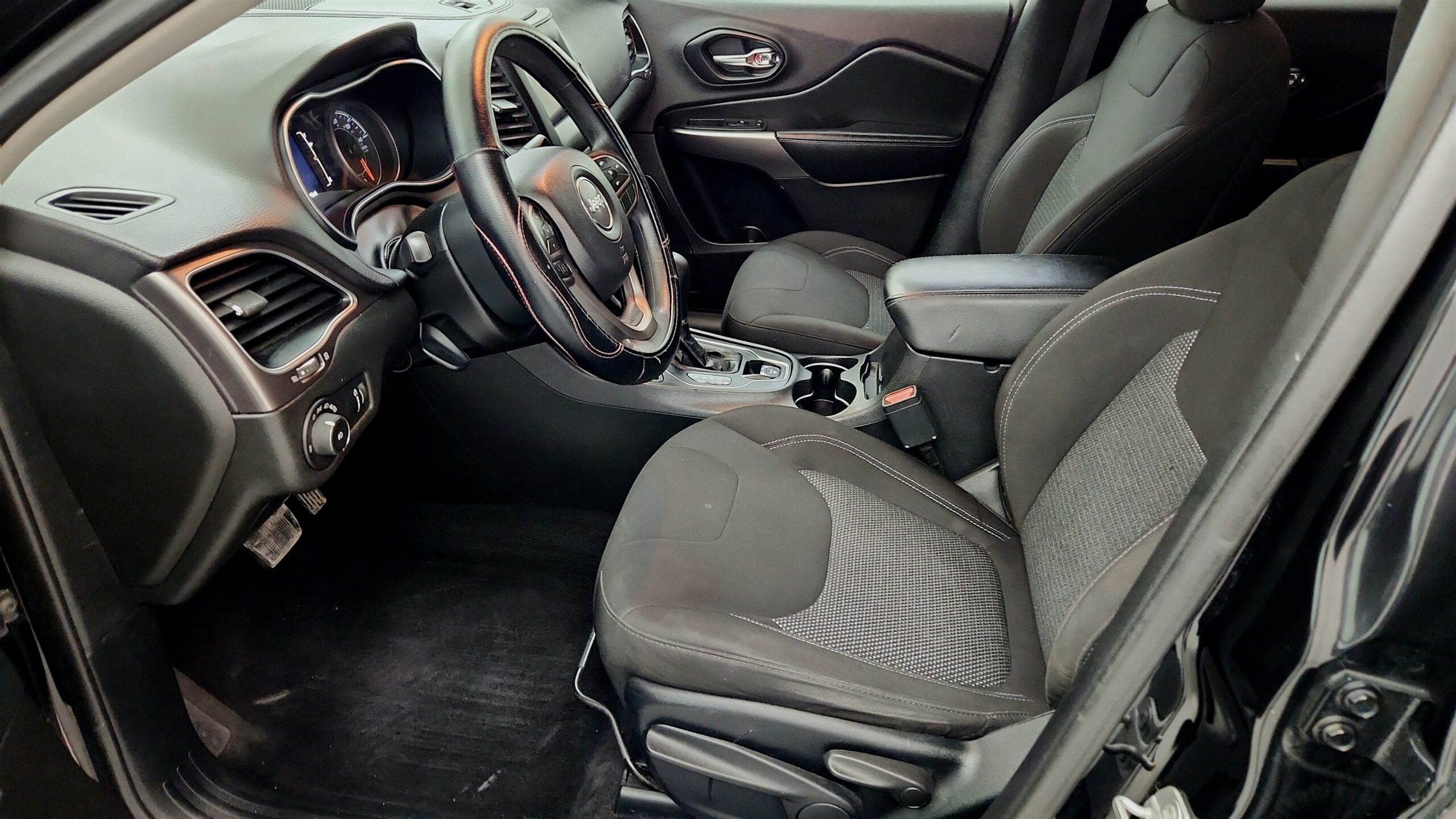 2019 Jeep Cherokee Latitude's photo