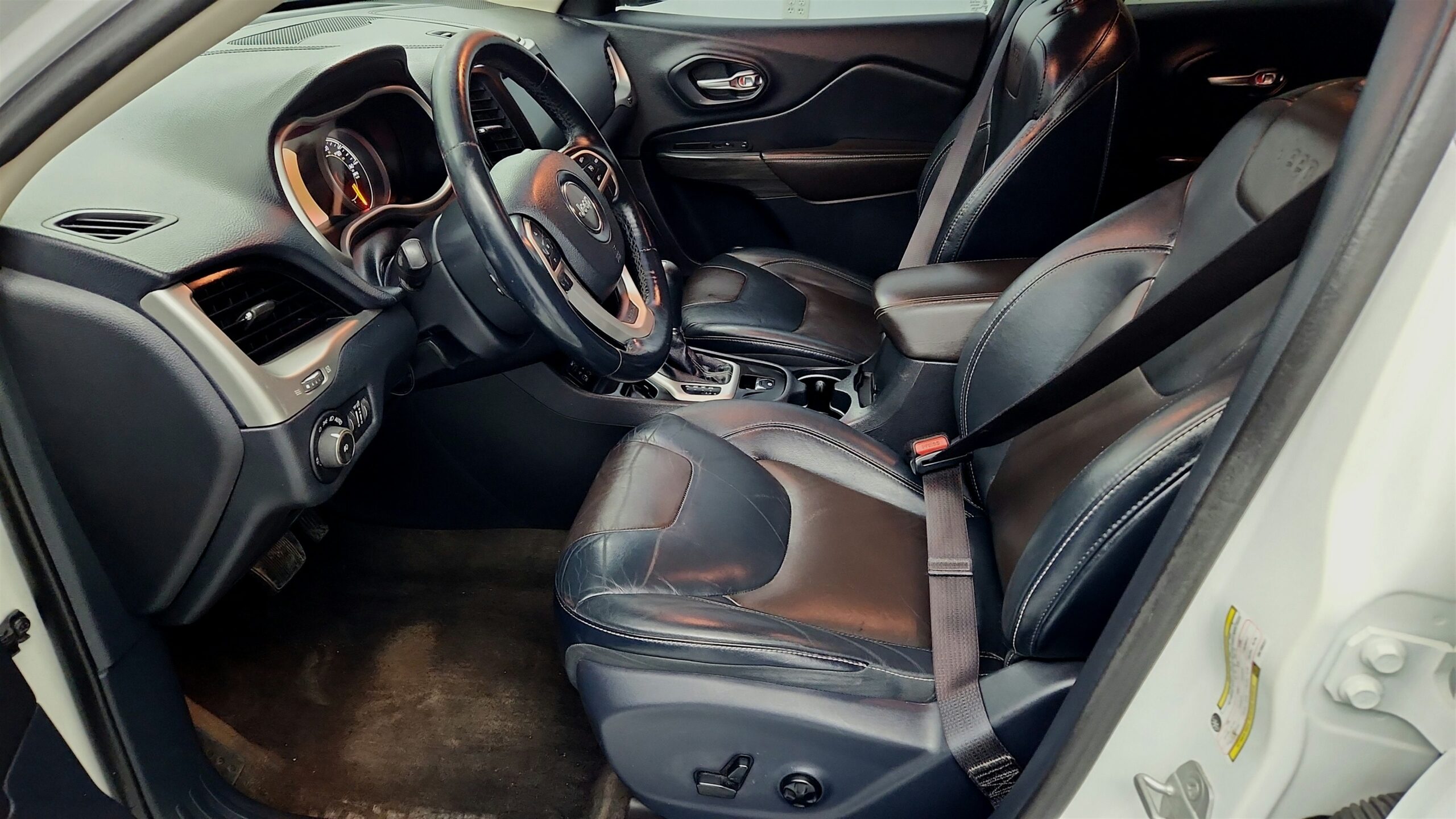 2016 Jeep Cherokee Limited's photo