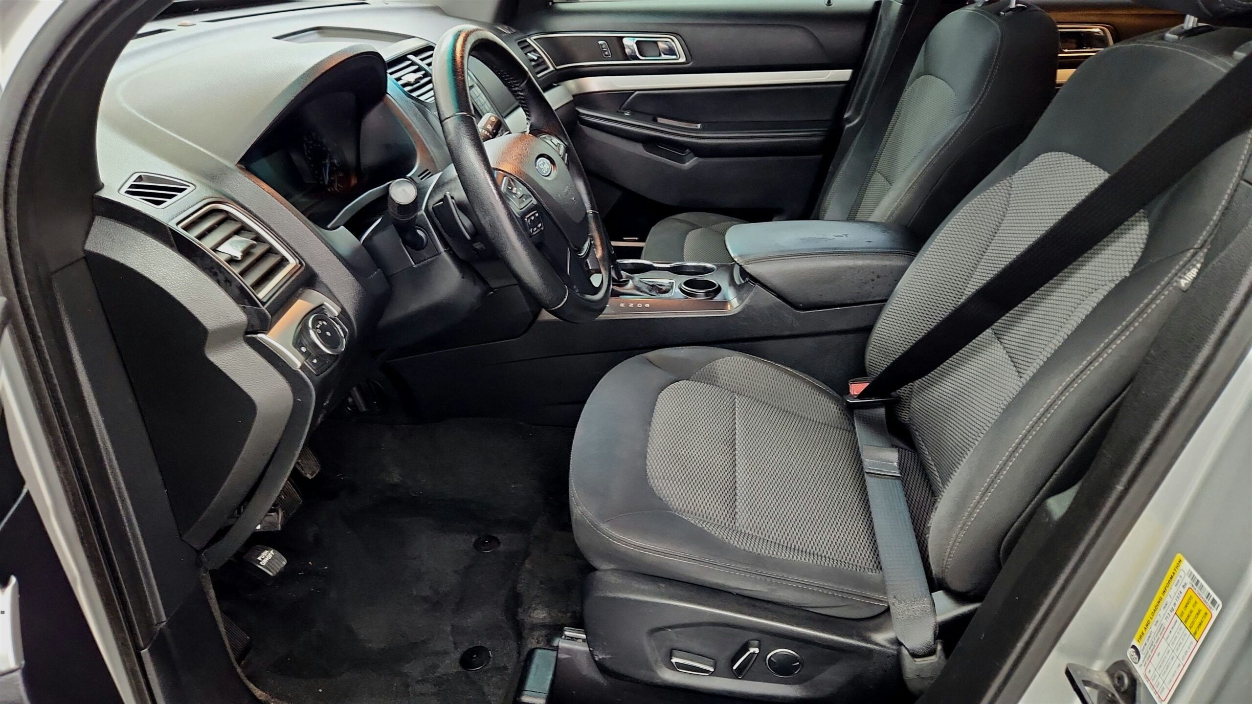 2017 Ford Explorer XLT's photo