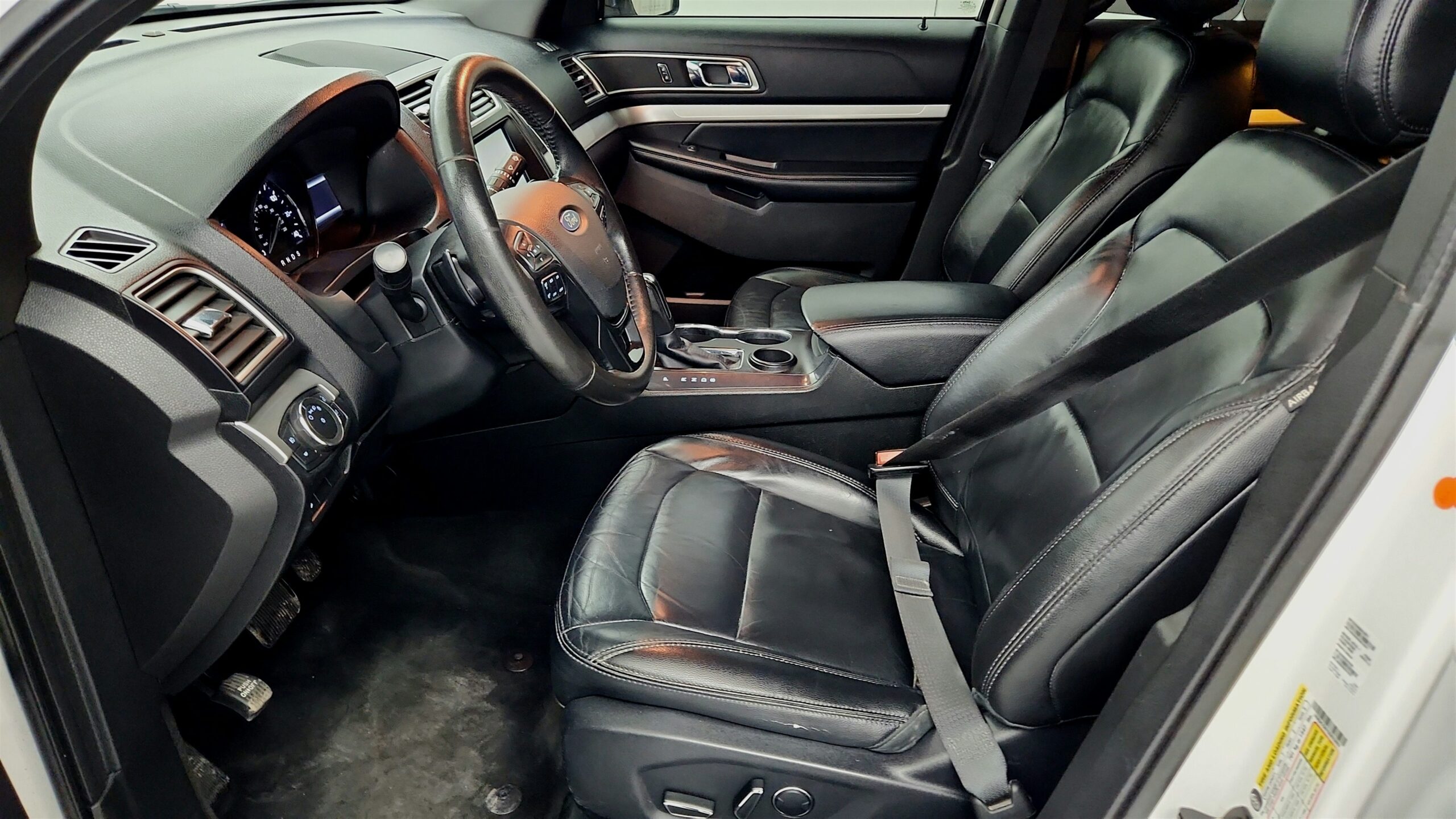 2016 Ford Explorer XLT's photo