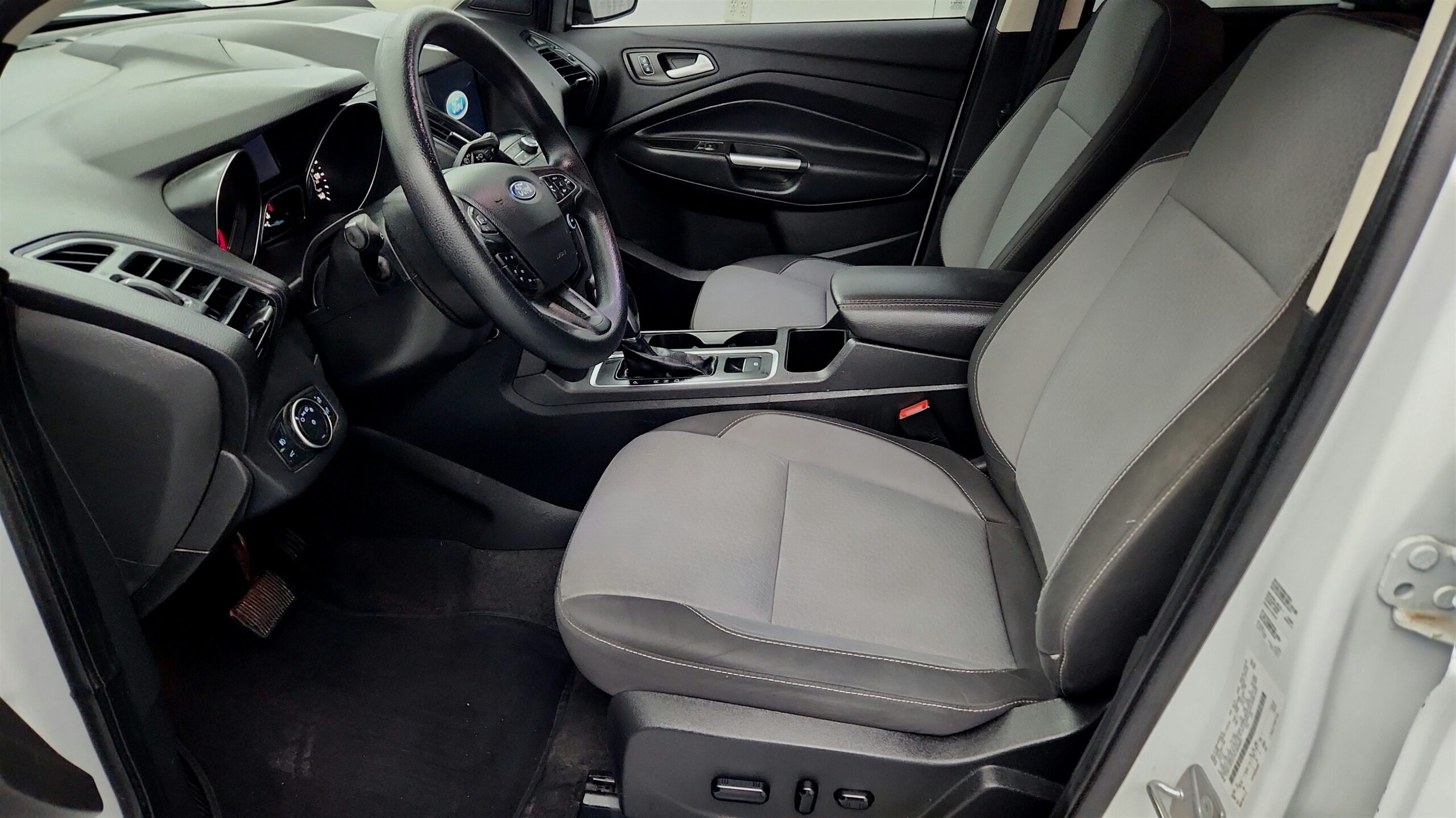 2019 Ford Escape SE's photo