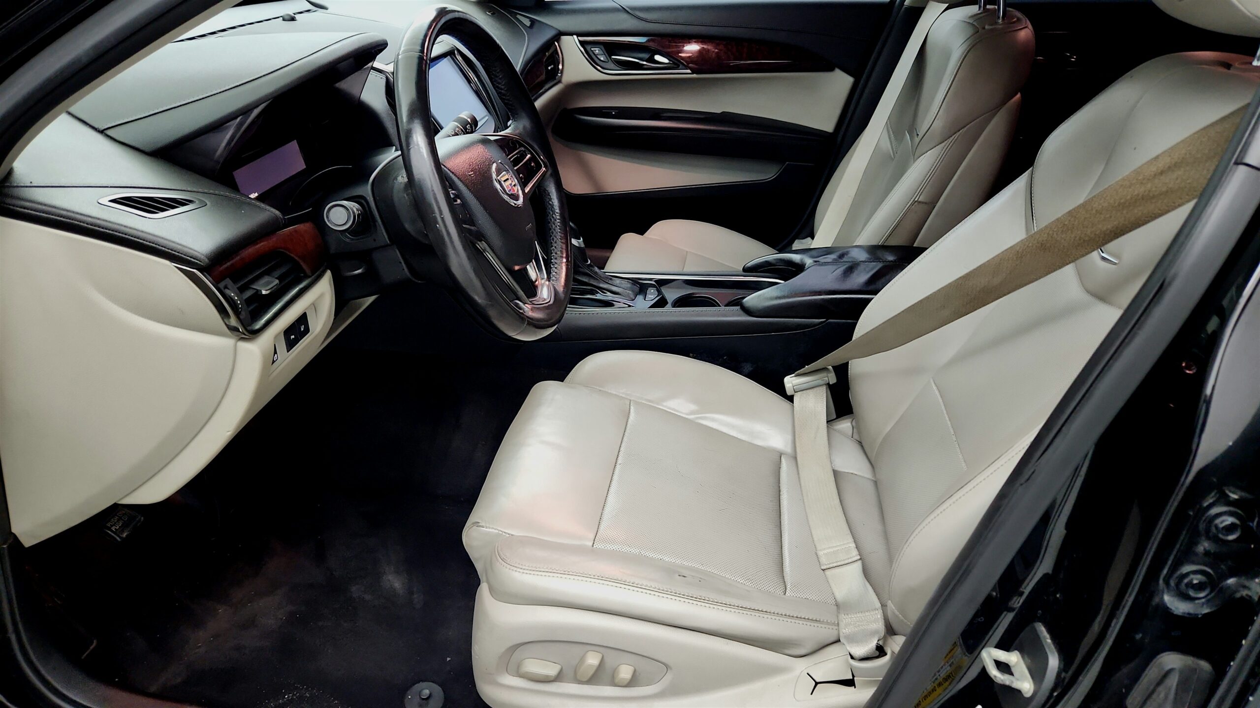 2013 Cadillac ATS Luxury Collection's photo