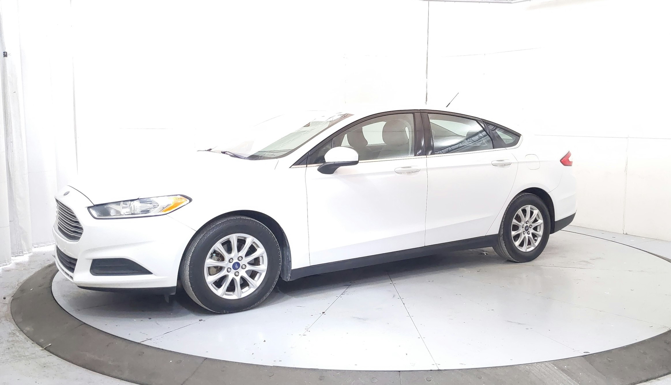 2016 Ford Fusion S