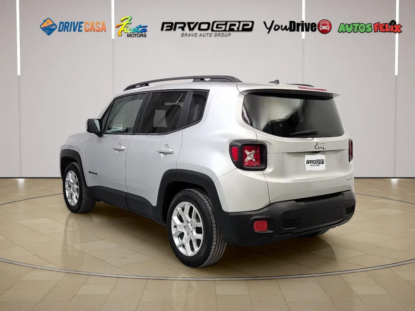 2016 Jeep Renegade Latitude - Photo 3