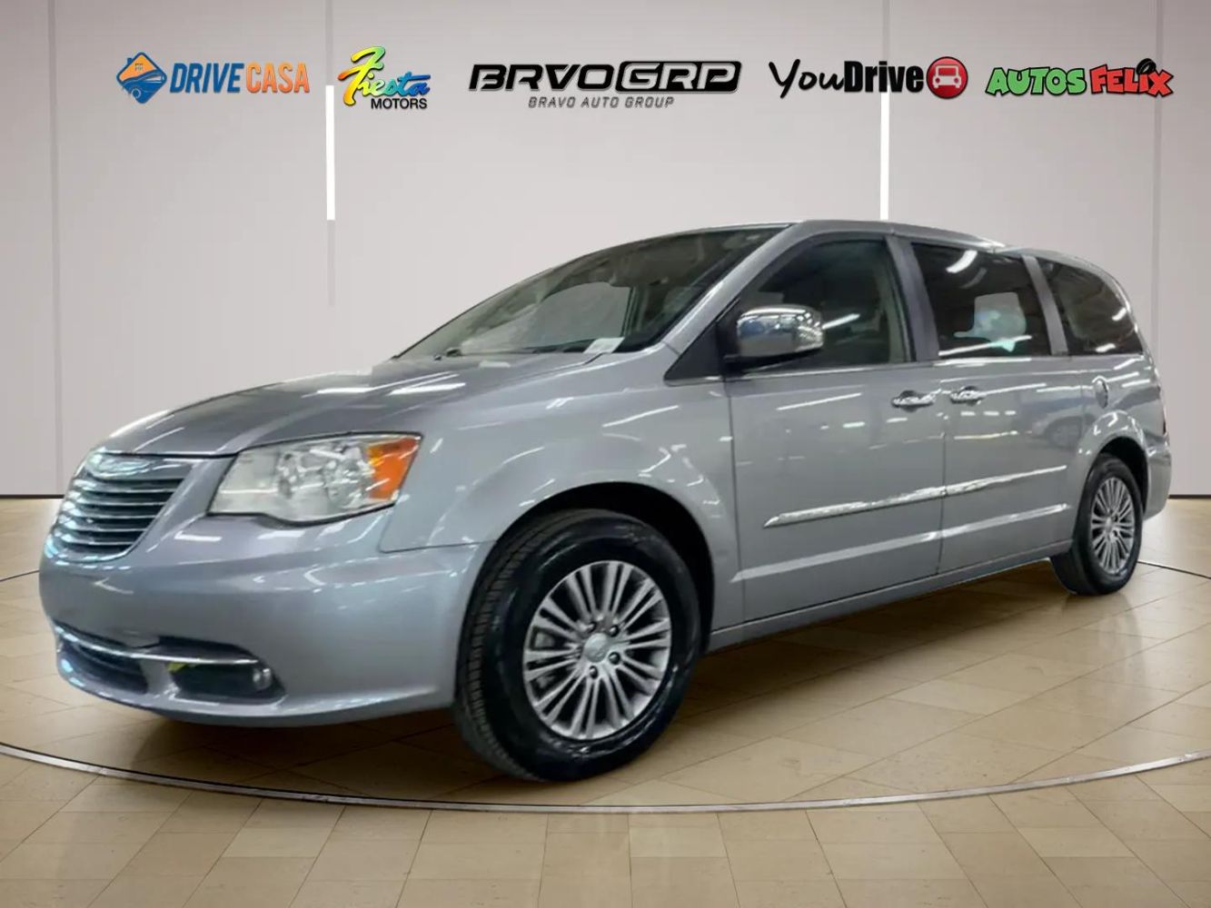 2014 Chrysler Town & Country Touring-L