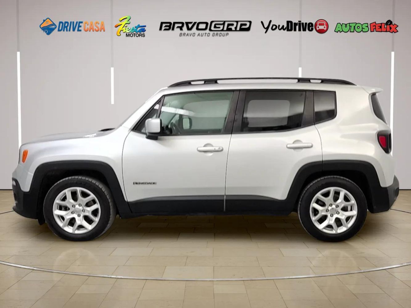 2016 Jeep Renegade Latitude - Photo 2