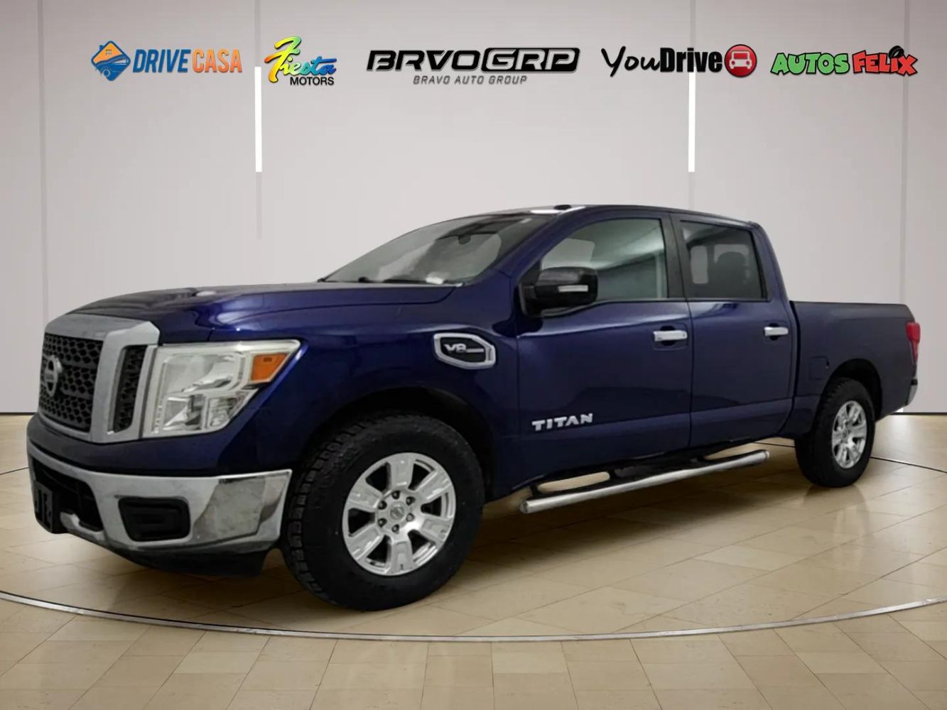 2017 Nissan Titan SV 4X2 Crew Cab's photo