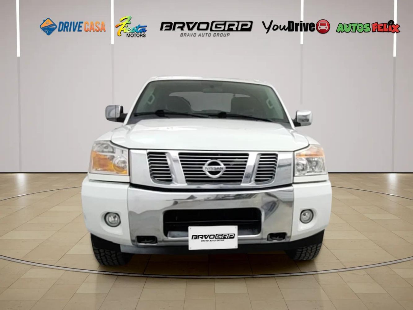 2015 Nissan Titan SV - Photo 8