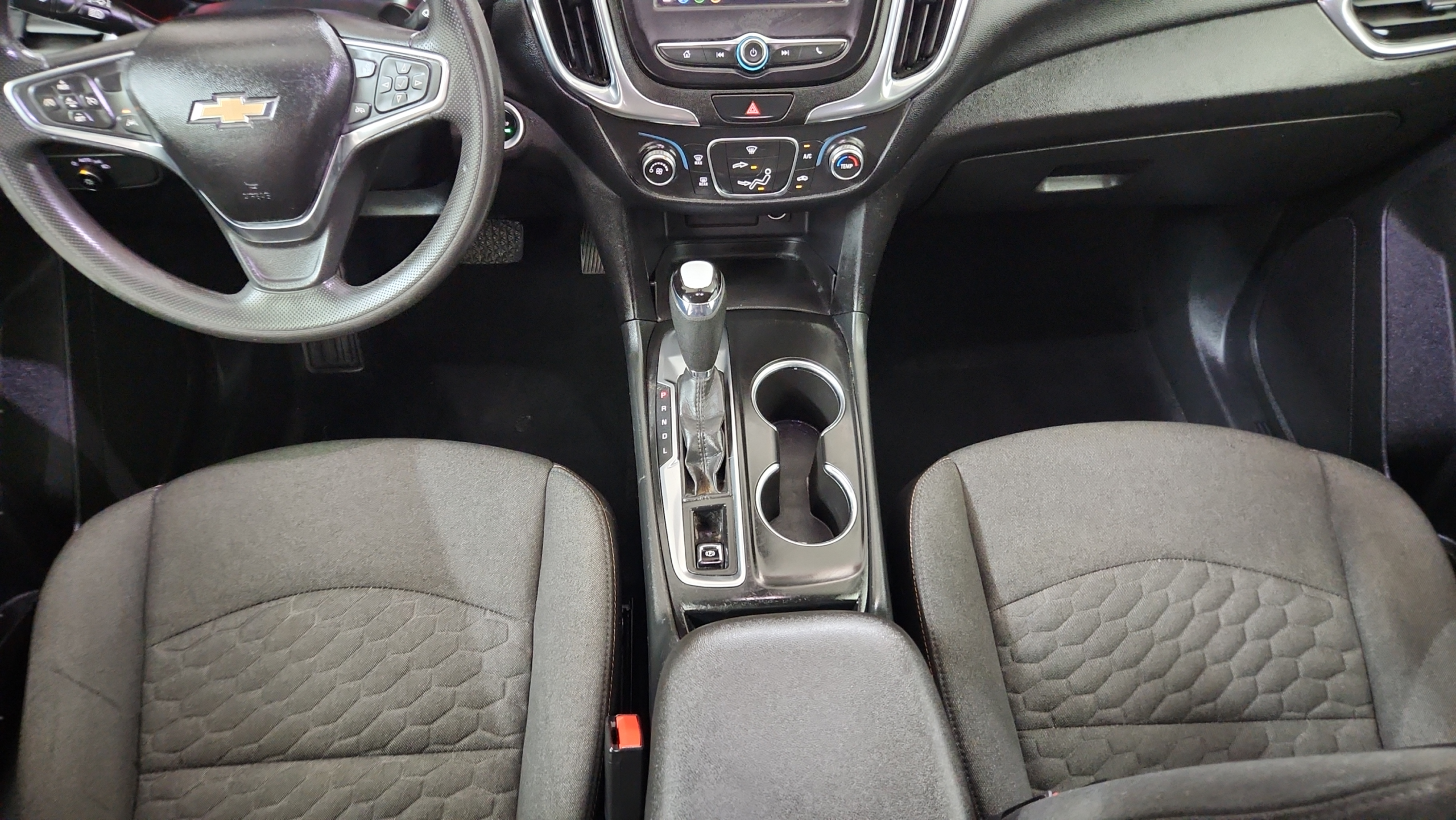 2020 Chevrolet Equinox LT - Photo 11