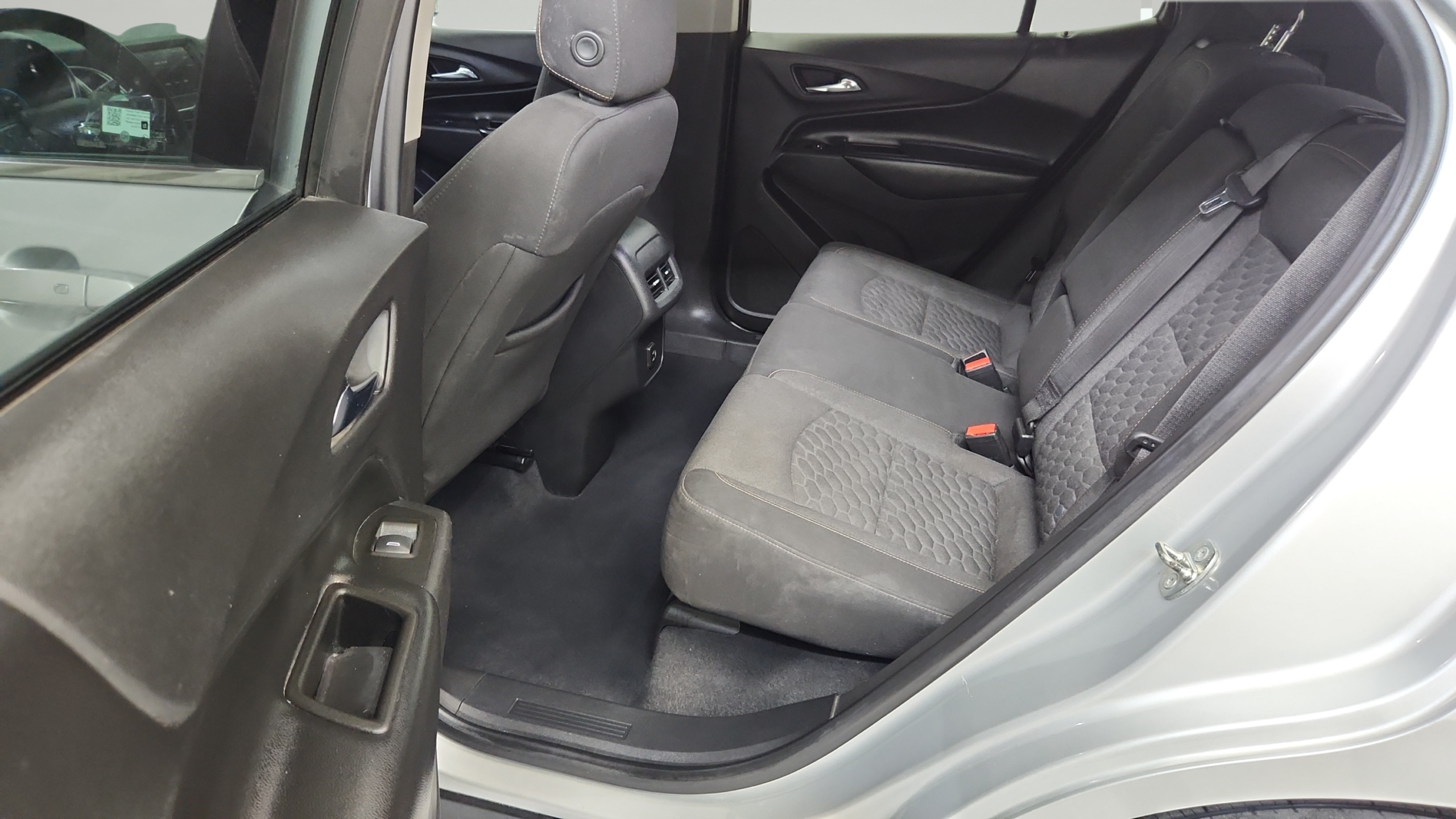 2020 Chevrolet Equinox LT - Photo 14